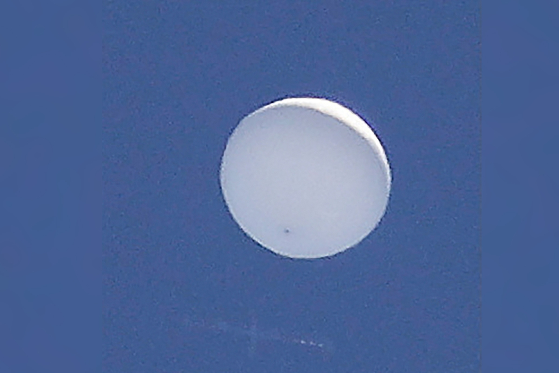 Strange Silver Spherical UFO Spotted and Recorded Over California